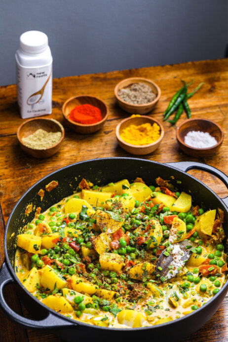 Cremiges Kartoffel-Erbsen-Curry