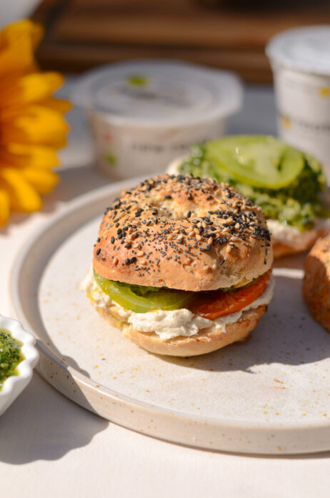 Bagels with Tomatoes and Homemade Pesto
