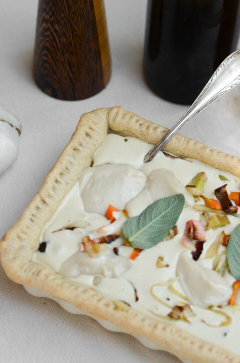 Cette quiche à la fondue est ma référence lorsque je recherche quelque chose de réconfortant.